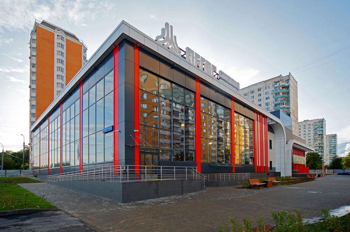 Стеновые и потолочные панели для спортивного объекта ФОК Изваринская 2