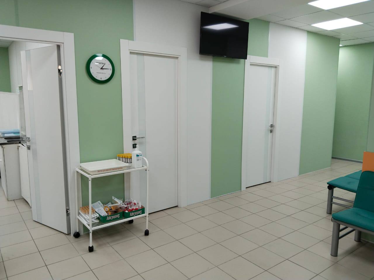 Медицинские панели для стен Гемотест